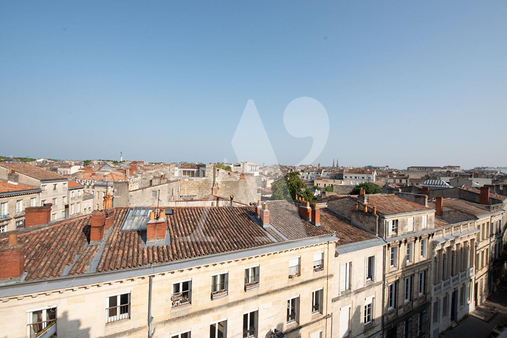 Atypical Architecture - 1900 - Rooftop apartment with terrace