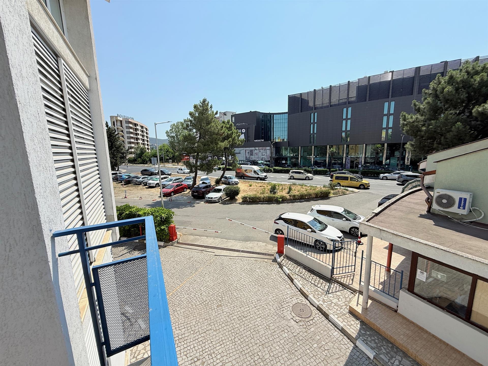 Spacious 2-Bedroom Apartment Elite 1, Sunny Beach - Just 200m from the Beach!
