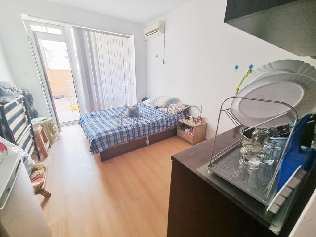 Bargain Studio with Balcony + Bonus Yard Sunny Day 6, Sunny Beach