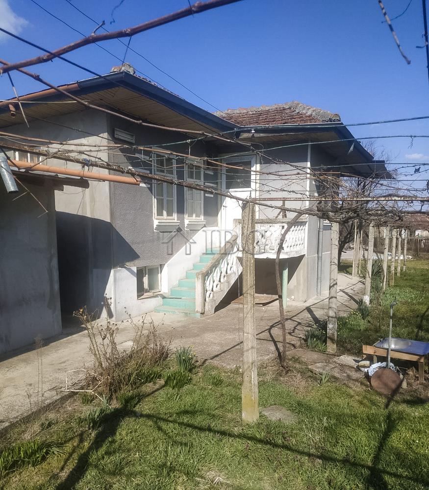 Köp: Hus (9120)