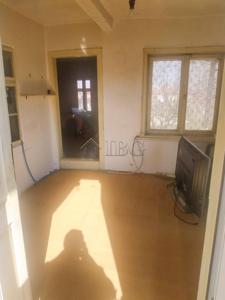Köp: Hus (9120)