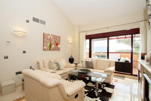 3 Slaapkamer Penthouse Appartement te koop in La Mairena, Costa del Sol