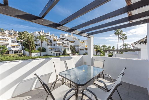 2 Bed roproperties.Penthouse Duplex Apartment for sale in Nueva Andalucia, Costa del Sol