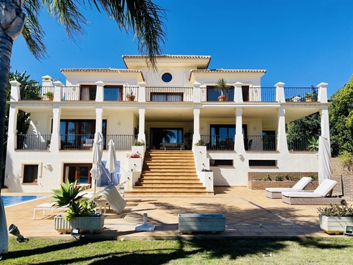 Villa individuelle de 5 chambres à vendre à Los Flamingos, Costa del Sol
