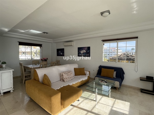 Reihenhaus mit 3 Schlafzimmern zum Verkauf in Estepona, Costa del Sol