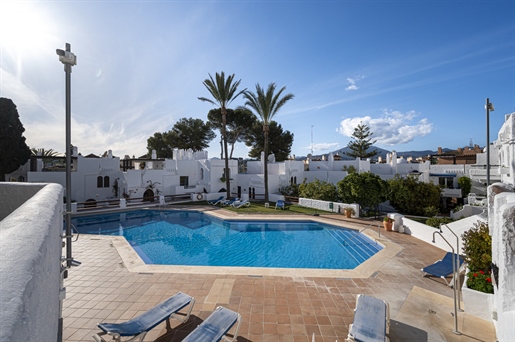 4 Bed Terraced Townhouse for sale in Nueva Andalucia, Costa del Sol