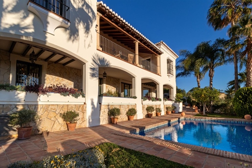 Villa individuelle de 4 chambres à vendre à Mijas Golf, Costa del Sol