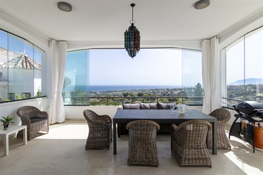 Villa individuelle de 4 chambres à vendre à Elviria, Costa del Sol