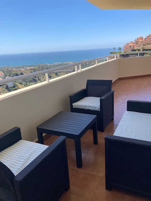 3 Bed Middle Floor Apartment for sale in Calahonda, Costa del Sol