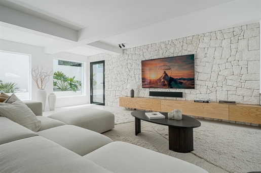 Villa individuelle de 4 chambres à vendre en Nueva Andalucia, Costa del Sol