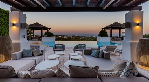 5 Bed Detached Villa for sale in Los Flamingos, Costa del Sol