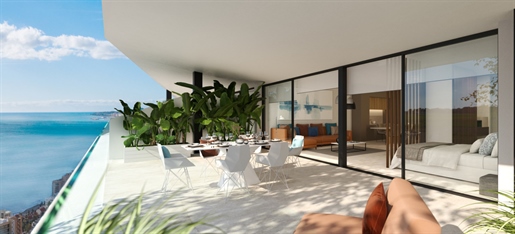 Apartamento Planta Baja de 2 dormitorios en venta en Carvajal, Costa del Sol