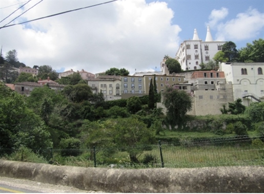 Zu renovierendes Gebäude im historischen Zentrum von Sintra.