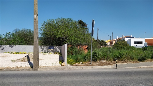 Rustikales Grundstück in Avos zu verkaufen -Trajouce-Cascais