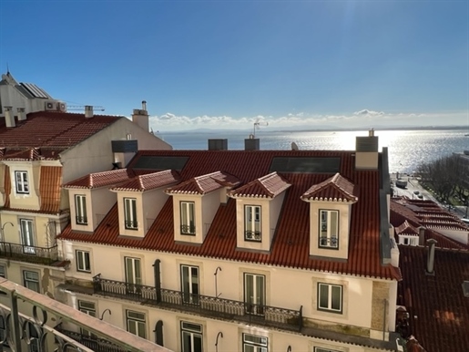 Apartamento  com excelente localização, no coração de Lisboa na Baixa Chiado.