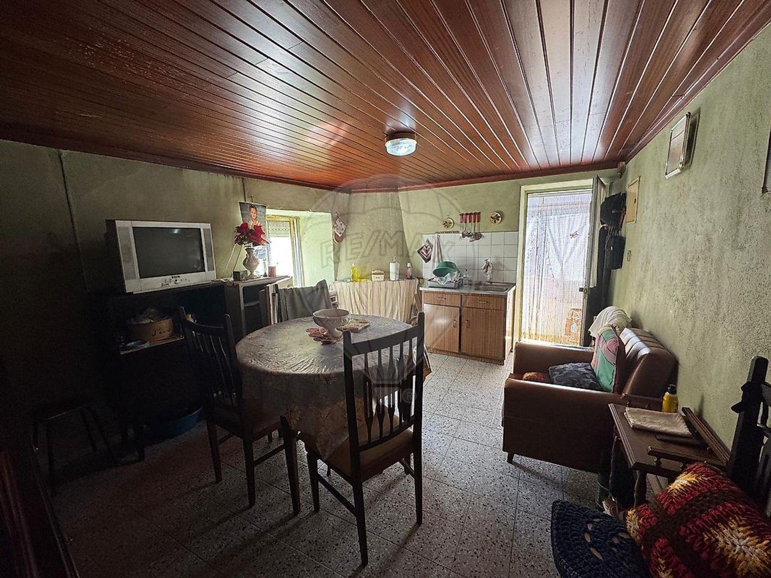 Purchase: House (3270)