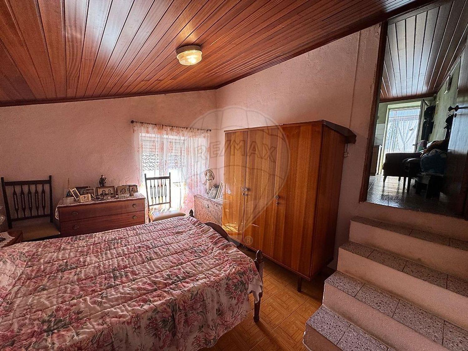 Purchase: House (3270)