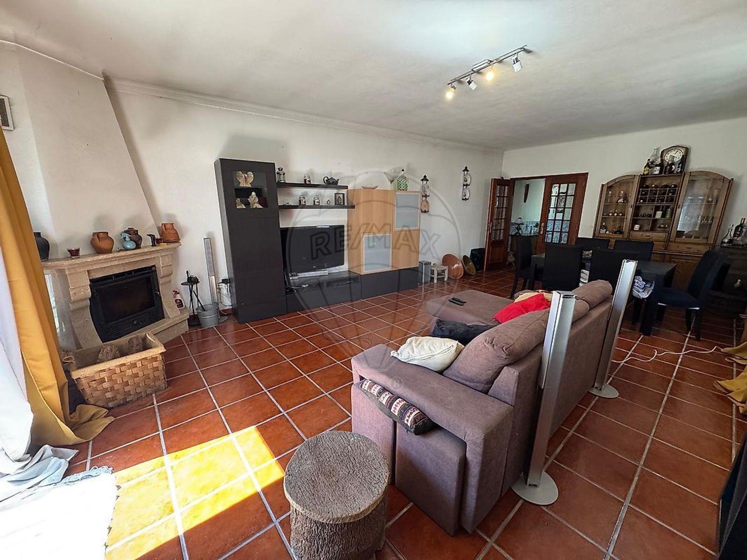 Purchase: House (2100)
