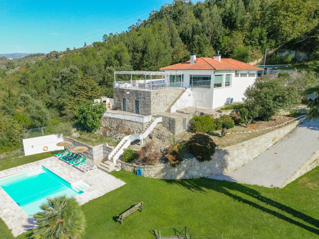 Farm in the Douro for sale!