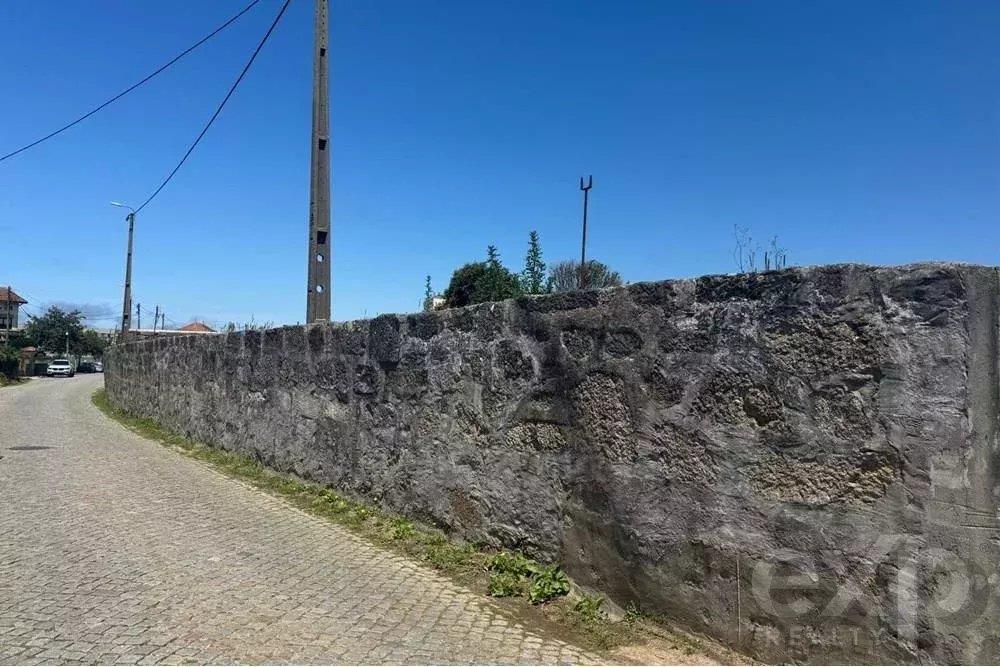 Exclusive Land in Porto: Ideal Investment!