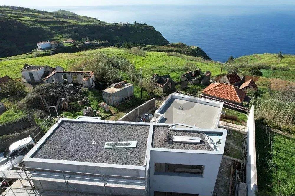 Ponta do Pargo - Perfect for Golf Enthusiasts!