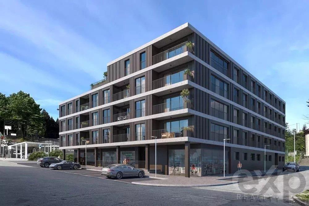 Luxury 1 Bedroom Apartment - Excellent Location For Investment