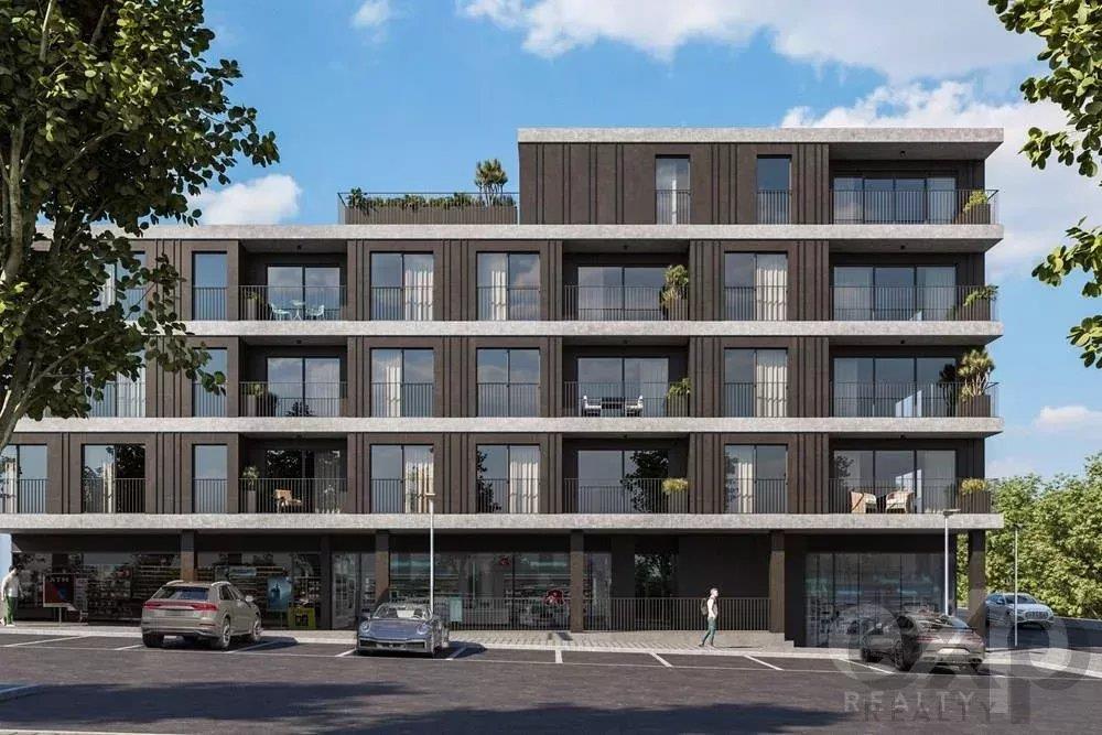 Luxury 1 Bedroom Apartment - Excellent Location For Investment