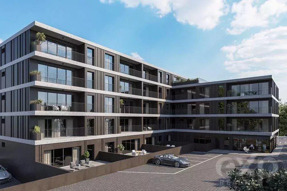 Luxury 1 Bedroom Apartment - Excellent Location For Investment