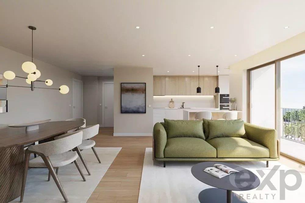 Luxury 1 Bedroom Apartment - Excellent Location For Investment