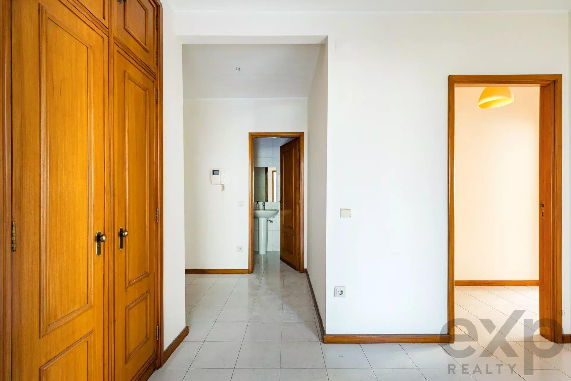 Apartamento T2 na Rua da Bélgica – Excelente oportunidade em Canidelo