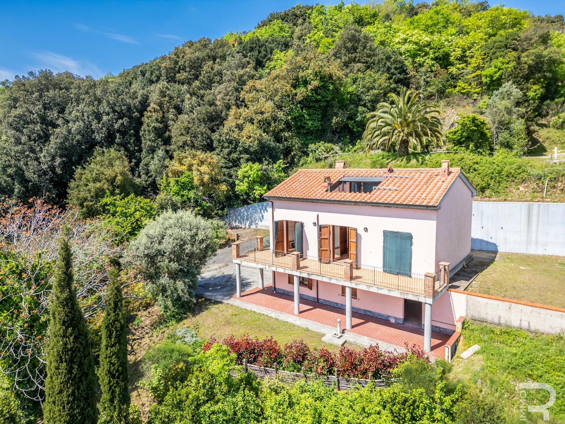 Bela vila com vistas panorâmicas