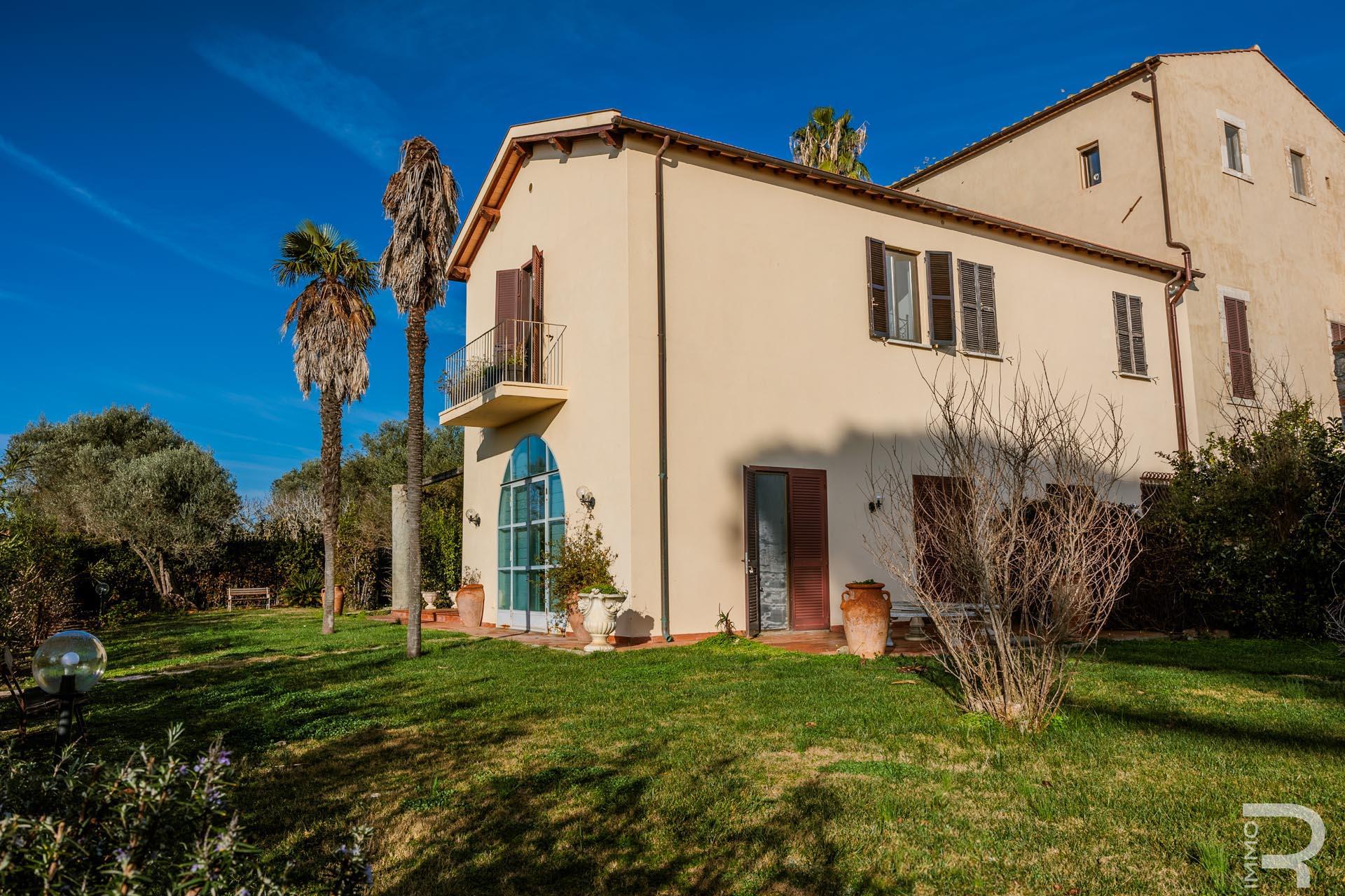 Prachtig twee-onder-kaphuis aan zee