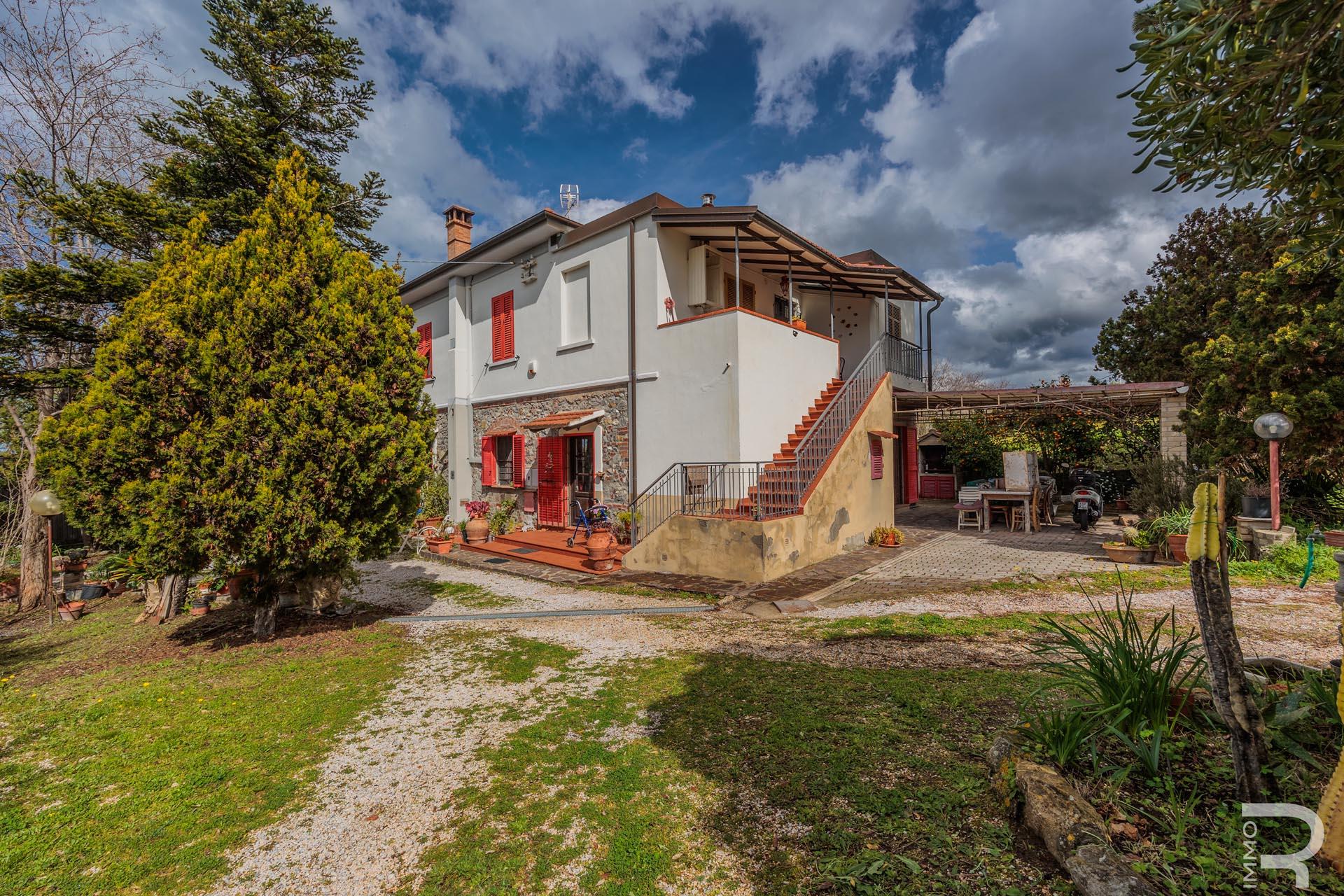 Ainutlaatuinen huvila meren rannalla