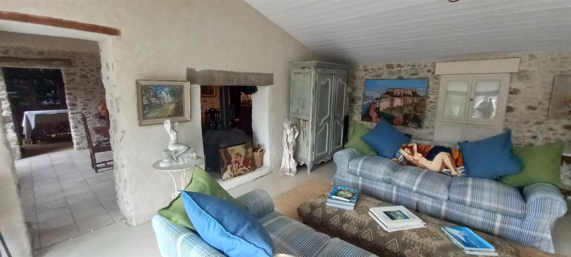 House 277m² close to the sea; Swimming pool, verandah