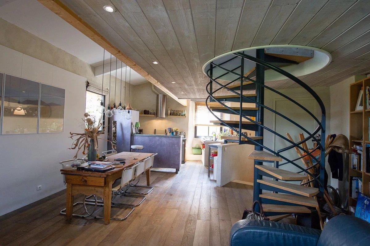 Stylish Village House, Strong Commercial potential, Loft Apartment, (wine)cellar