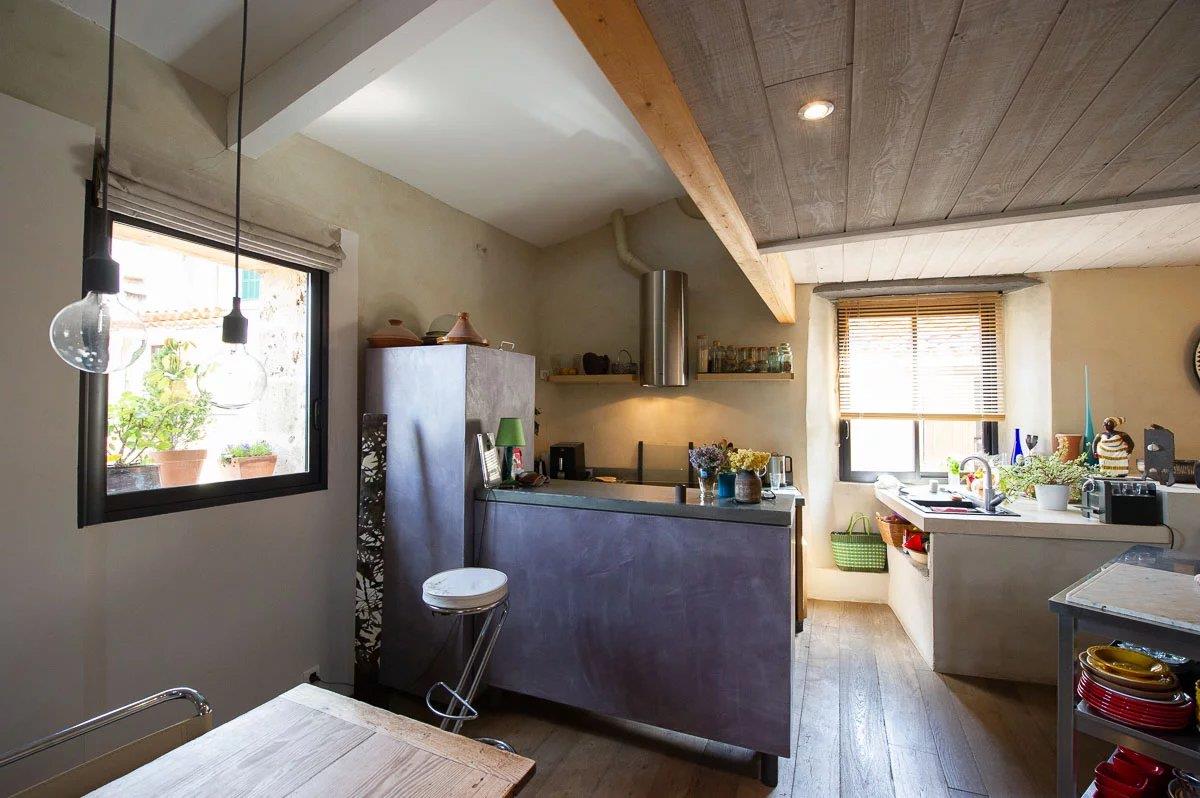 Stylish Village House, Strong Commercial potential, Loft Apartment, (wine)cellar