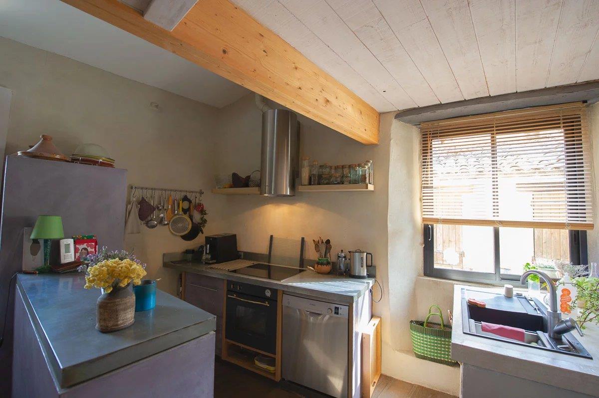 Stylish Village House, Strong Commercial potential, Loft Apartment, (wine)cellar