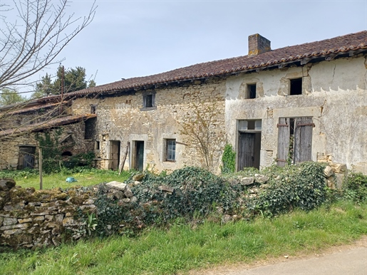 Stone country house with 2nd adjoining house to renovate + barn + 1Ha