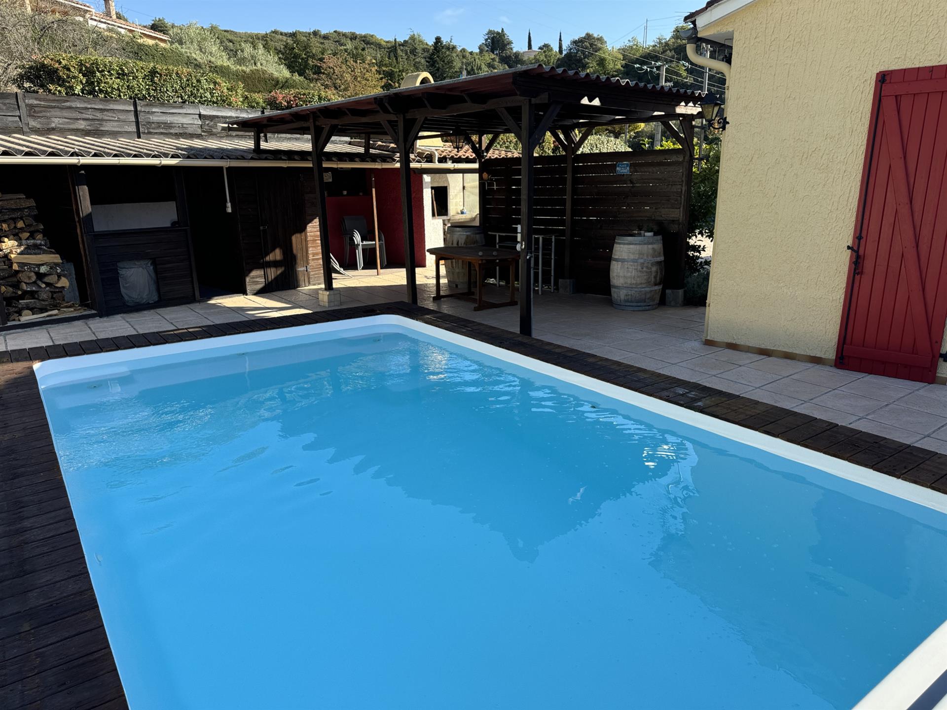 House with swimming pool and garage in Quillan