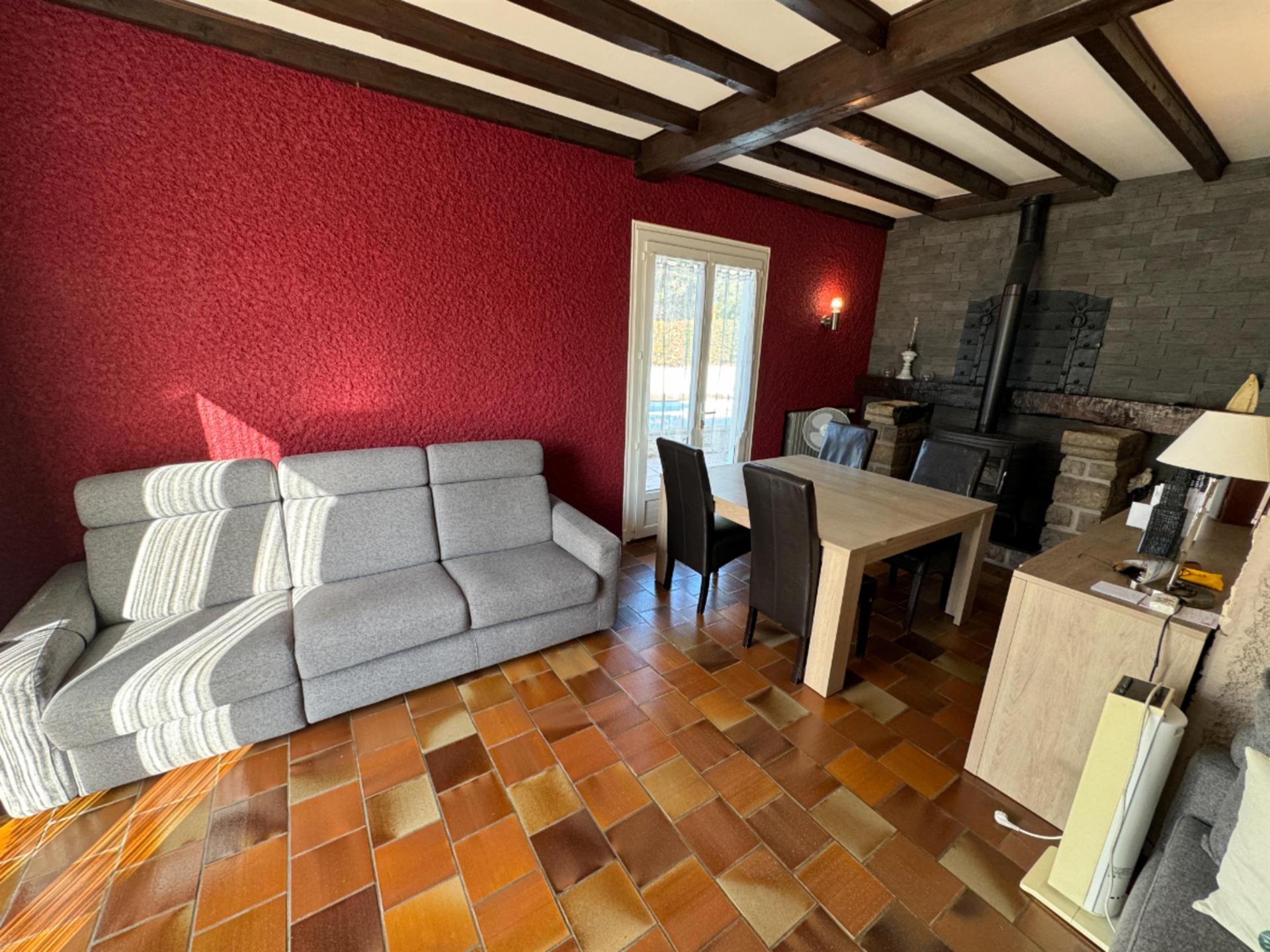House with swimming pool and garage in Quillan