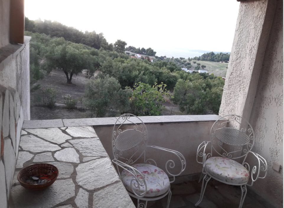 דירה על חוף הים בפוסיידי חקידיקי – אידיאלית לבית קיץ או השקעה