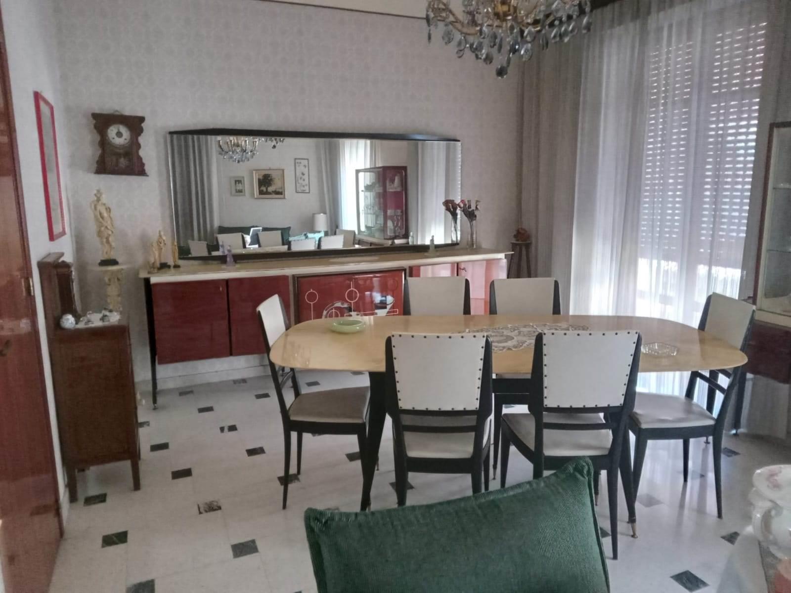 Purchase: Apartment (96016)