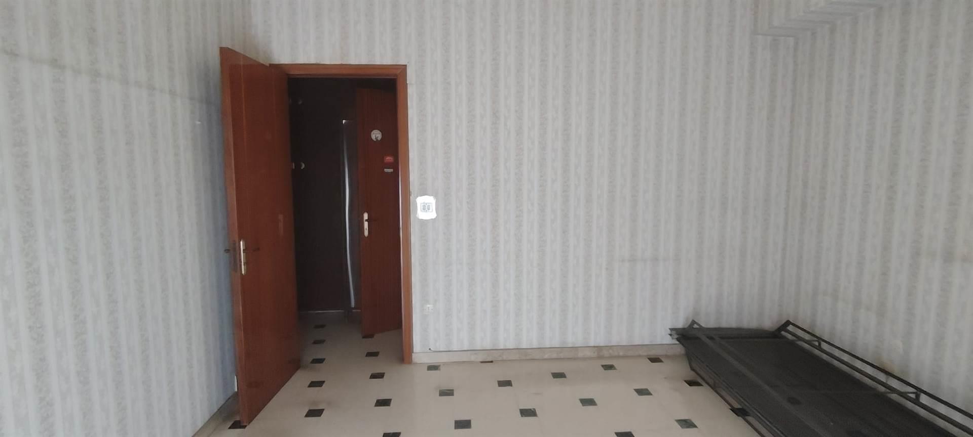 Purchase: Apartment (96016)