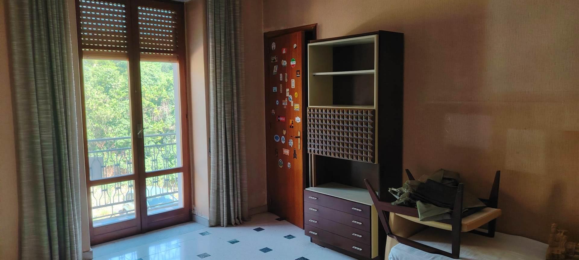 Purchase: Apartment (96016)