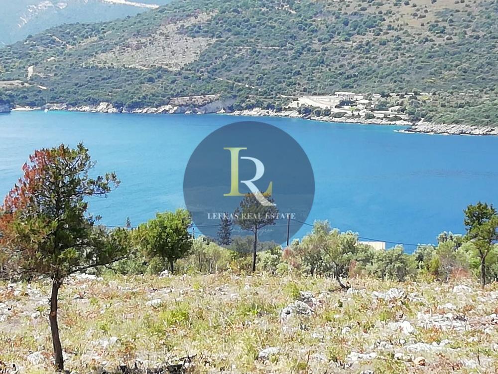 Parcela v Amousa-Lipsopyrgos