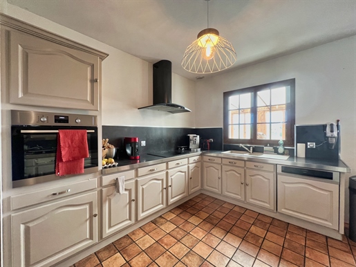 House 205m2 with full basement