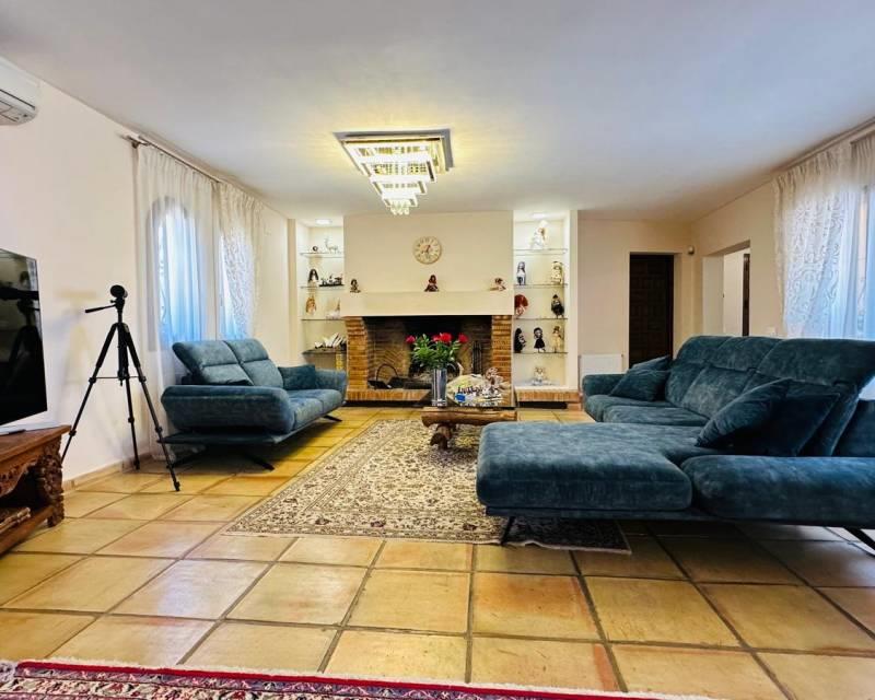 Achat : Maison (03580)