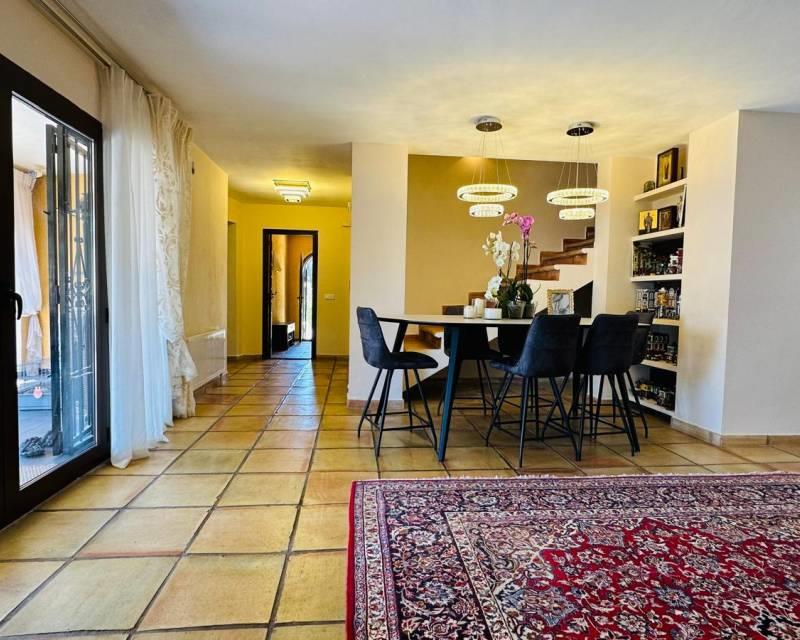 Achat : Maison (03580)