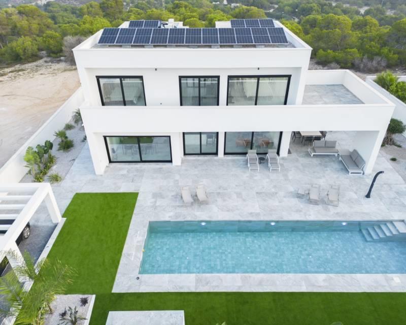 Purchase: House (03177)