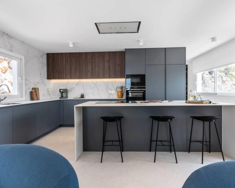 Purchase: House (03599)